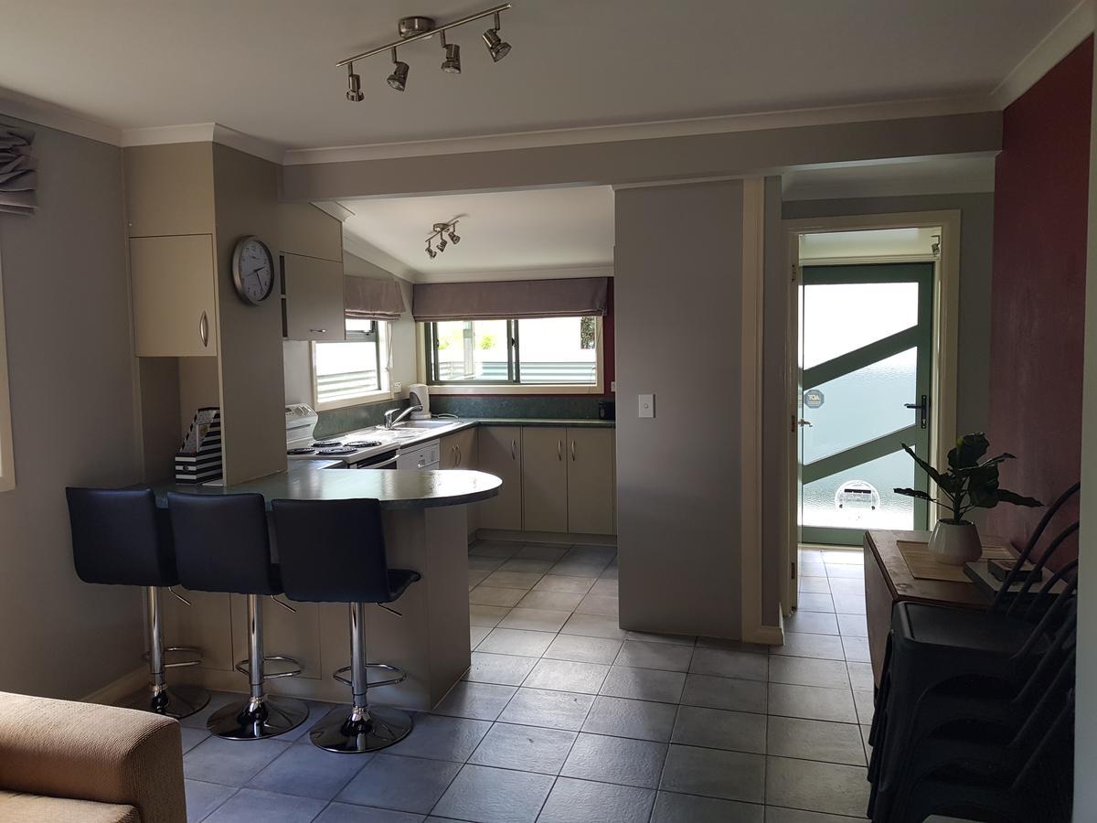 Central Taupo Townhouse Exterior foto